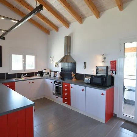 House Of The Barrel Maker Villa *